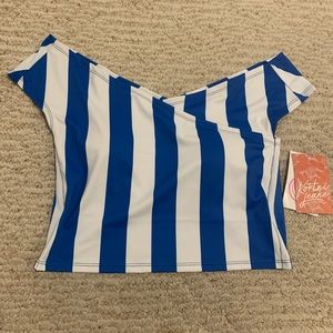 Kortni Jeane blue stripe top